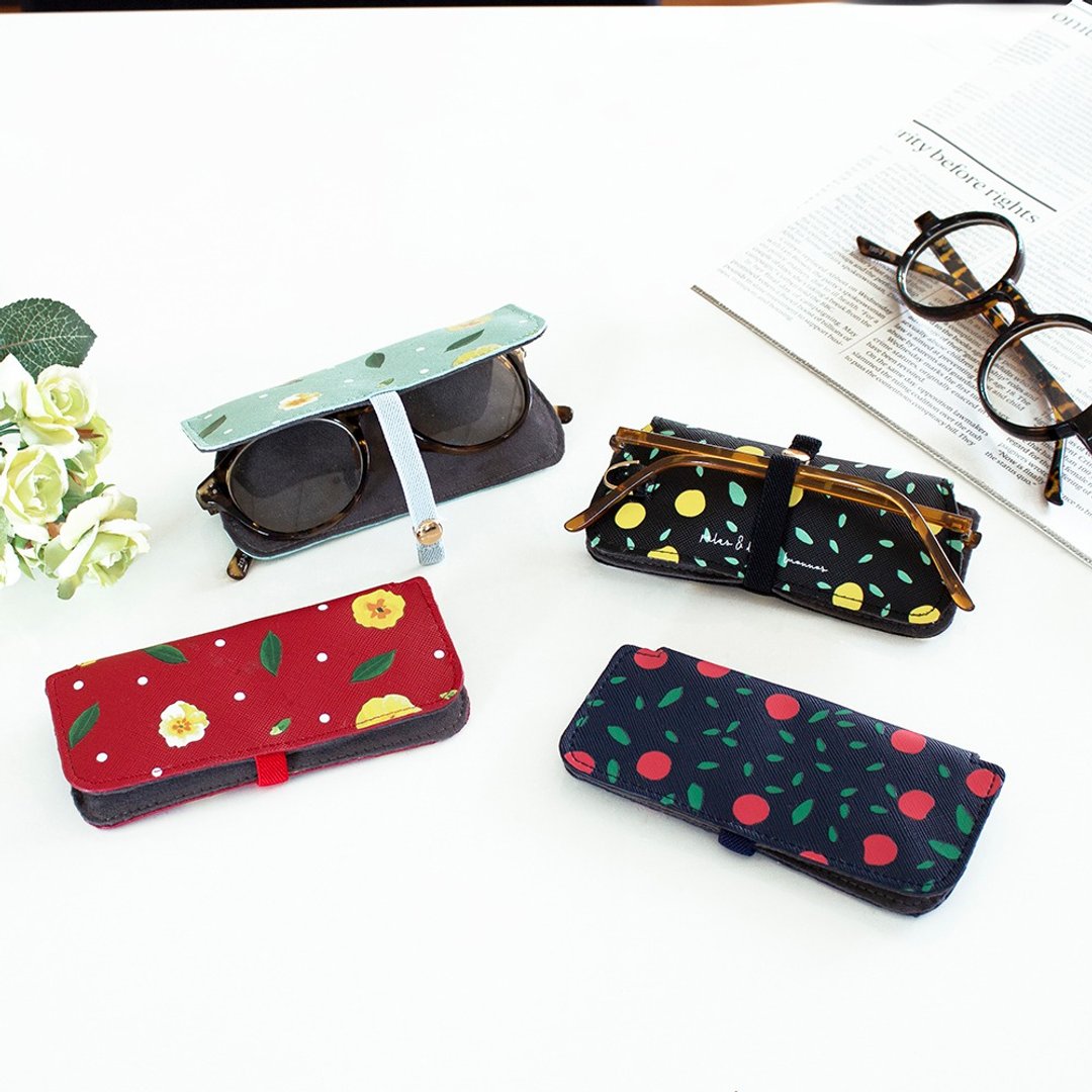 随身眼镜套 Calmo Eyeglass Case  Flower  Fruit - 眼镜盒/眼镜布 - 其他人造纤维 红色