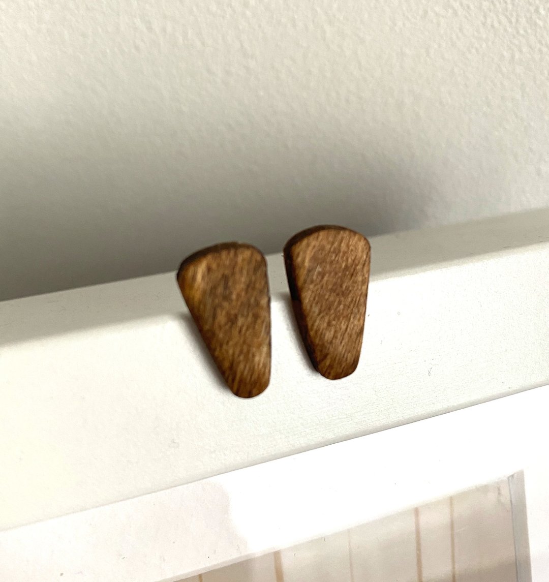 Triangular Wooden Earrings, Earrings Hand Painted Wooden Painted, size 1.5 cm - 耳环/耳夹 - 木头 多色