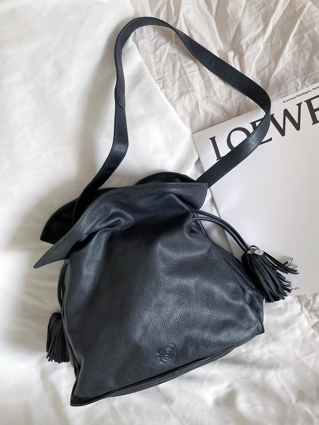 客人预留 Loewe Flamenco 流苏包束口袋肩背包斜挎包单肩包束绳包 - 侧背包/斜挎包 - 真皮 黑色