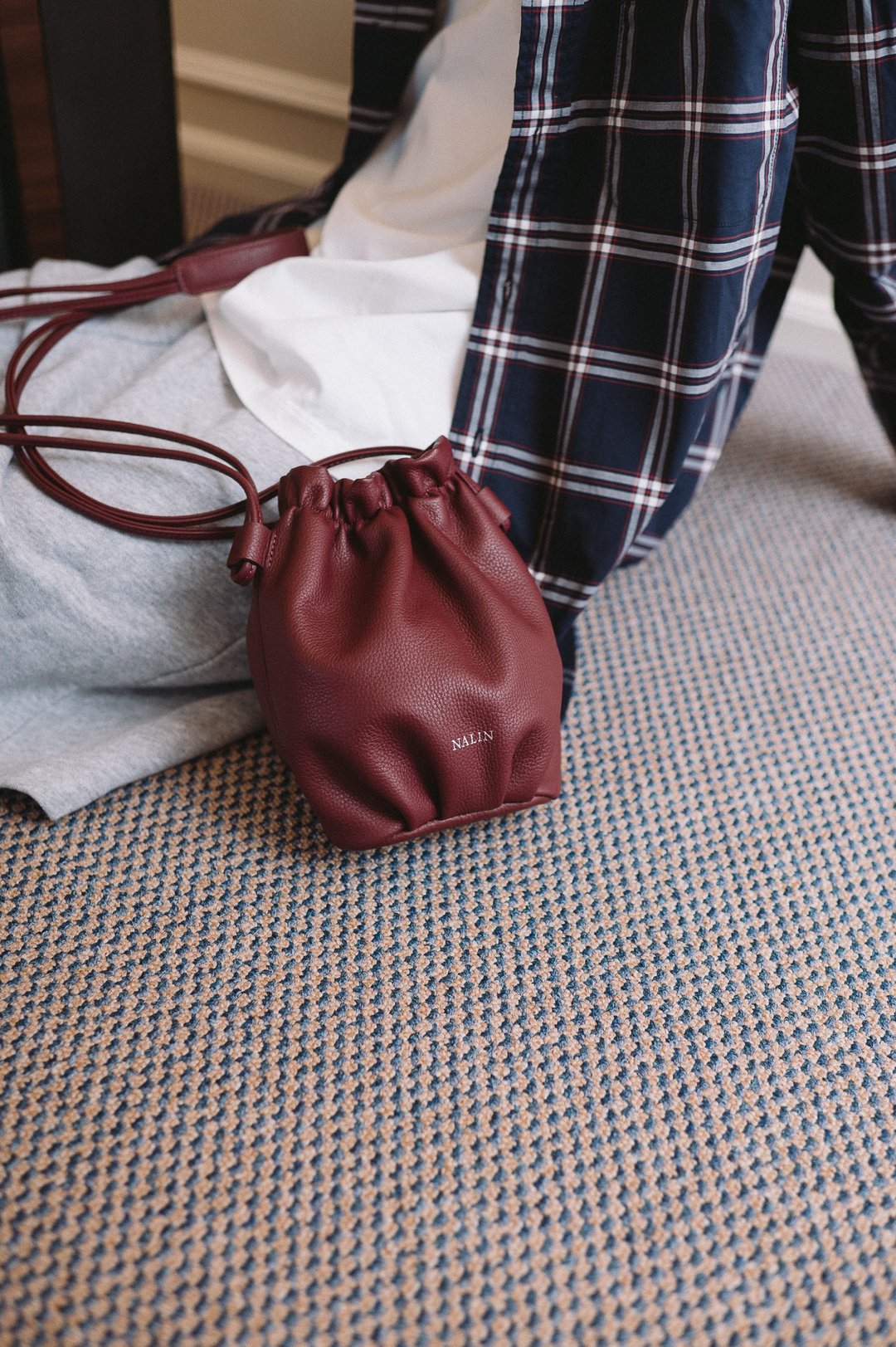 VASE Bag in Wine - 其他 - 真皮 红色