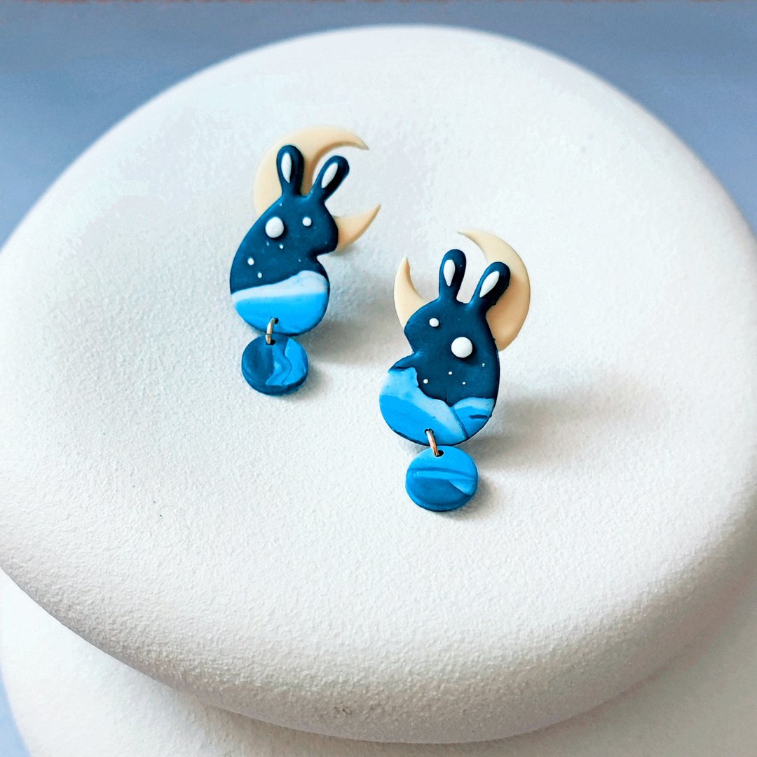 bi rabbit//小白兔星夜月色手工软陶耳环 - 耳环/耳夹 - 粘土 蓝色