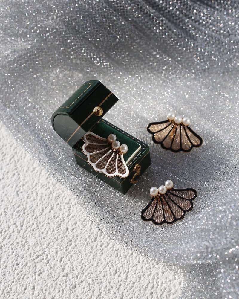 SWAN 经典天然珍珠天鹅 医疗级钢针 手工耳环 耳夹 情人节礼物 - 耳环/耳夹 - 铜/黄铜 白色