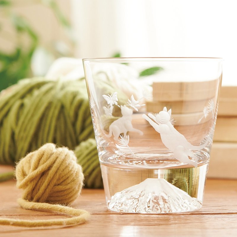 日本田岛硝子 日本制富士山雕花威士忌杯 富士山杯-猫与蝴蝶款 - 玻璃杯 - 玻璃 透明