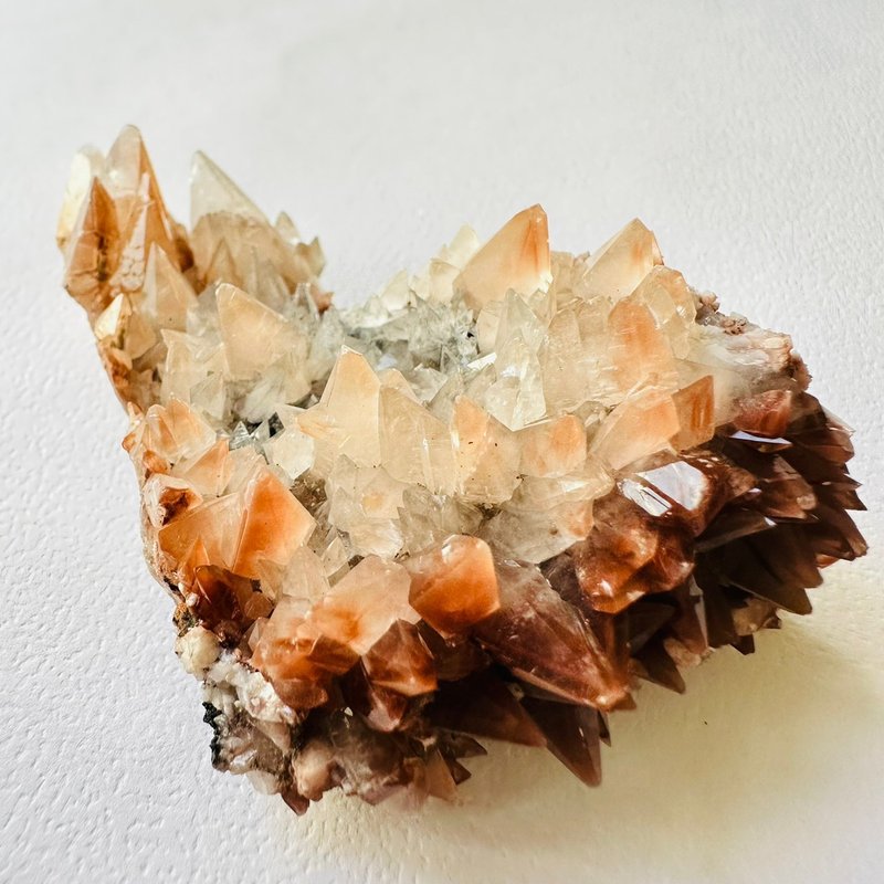 大冶羽毛方解石 牛10 原矿水晶矿标宝石 吸引力法则 显化脉轮高频 - 摆饰 - 其他材质 红色