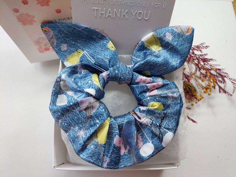 Jennie Tsai -深蓝音符鸟插画 - 小甜甜圈蝴蝶结发束 - 发饰 - 丝．绢 