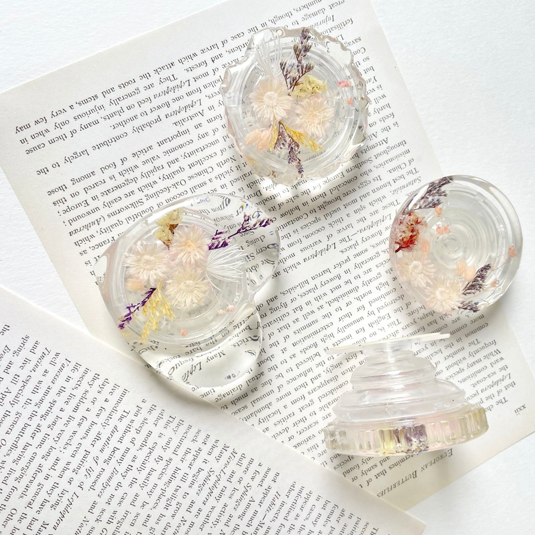 Griptok holder flower Resin phone mount, dried flower lover, purple tones. - 其他 - 树脂 