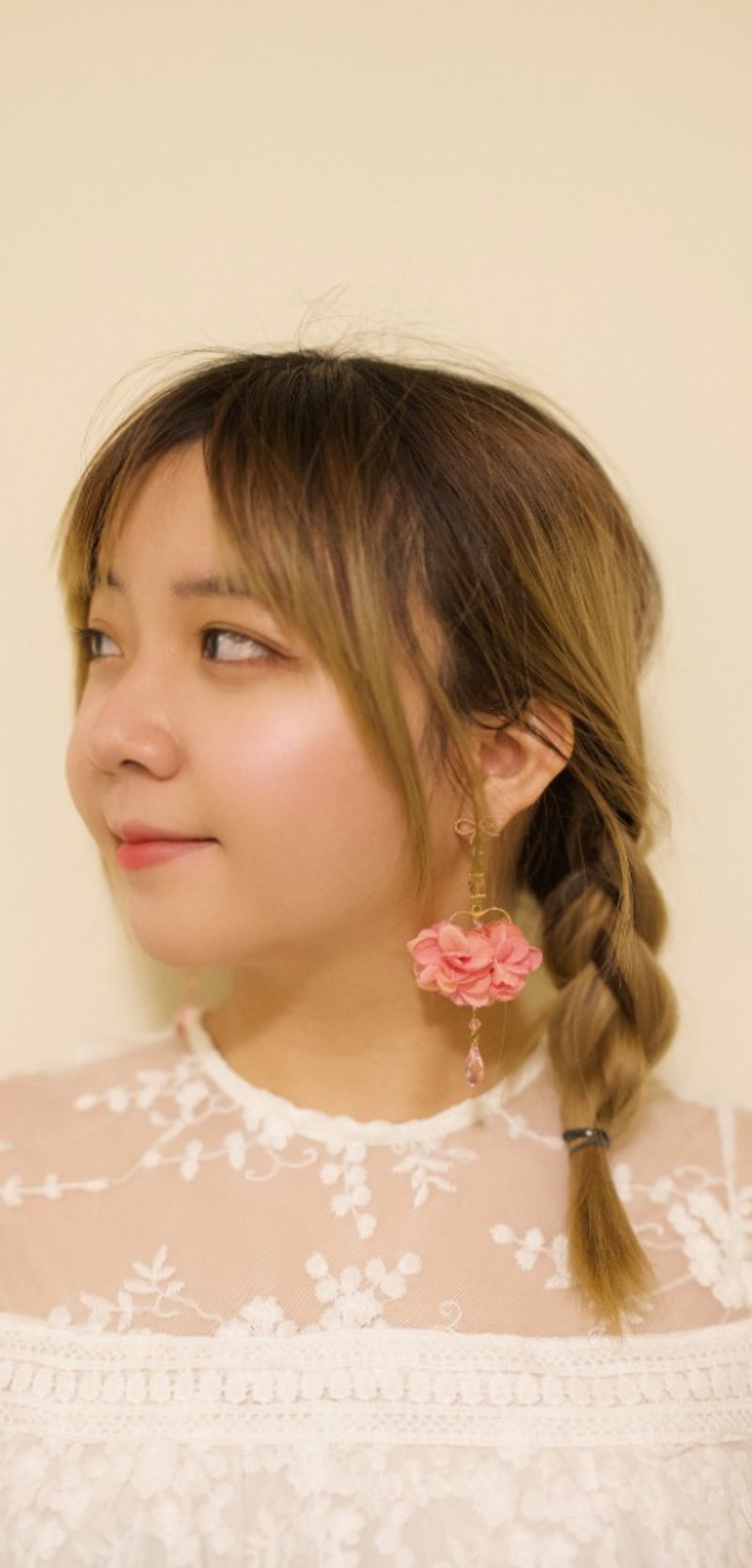 森眸暖光系列 - 桃之夭夭粉色永生花耳环 - 耳环/耳夹 - 其他材质 粉红色