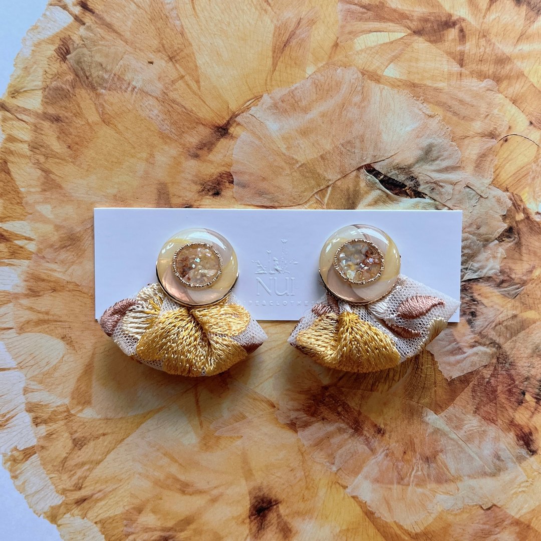 插花-黄色- - 耳环/耳夹 - 绣线 黄色