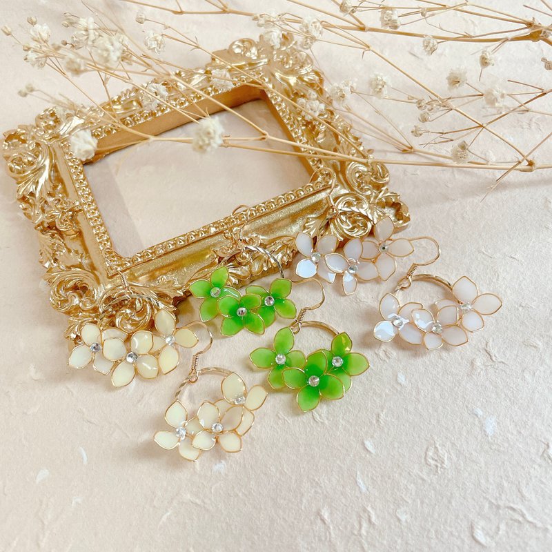 【夏日-绣球花环】紫阳花树脂耳环 水晶花耳环 莳花 Blossom Time - 耳环/耳夹 - 树脂 