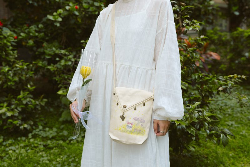 光落之森 限量手绘帆布包系列 大包款 - 侧背包/斜挎包 - 棉．麻 白色