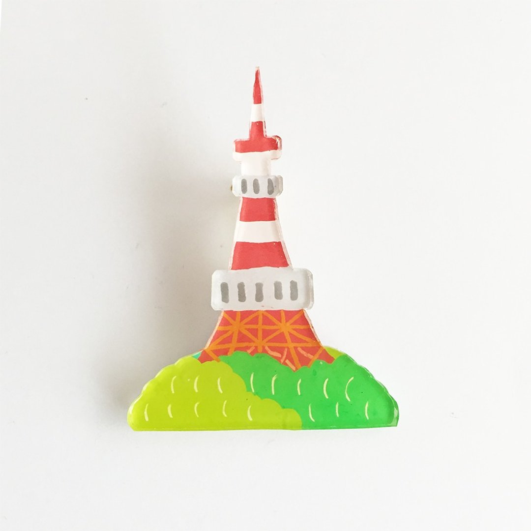 Tokyo Tower Plavan Brooch - 胸针 - 塑料 白色