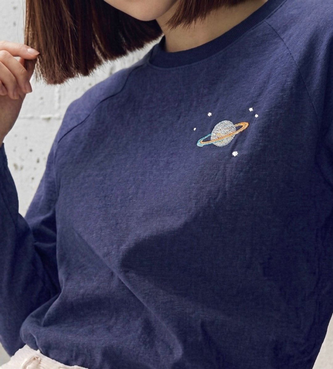 Saturn 与 5 款刺绣 | 夏季长袖棉麻衬衫 | 深蓝、芥末黄 - 女装上衣 - 棉 蓝色