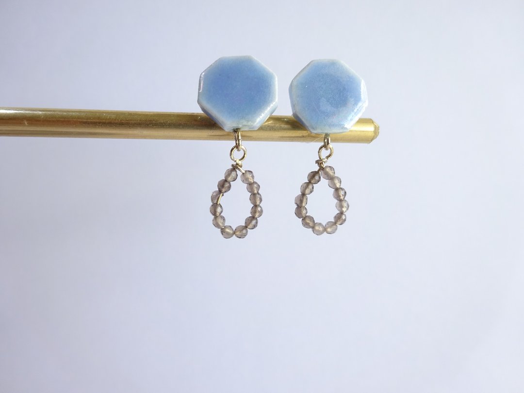 Star anise long earrings / Clip-On light blue - 耳环/耳夹 - 陶 蓝色
