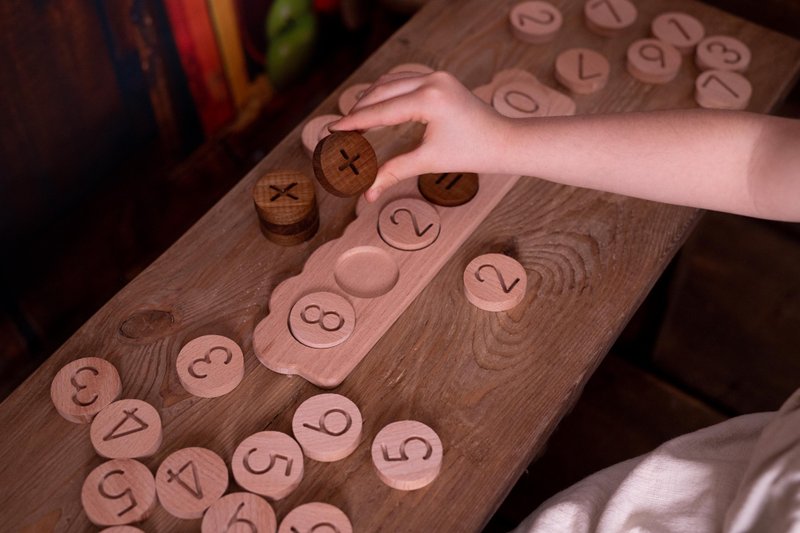 木制找插拔数学4运算游戏（36块），蒙特梭利玩具 - 玩具/玩偶 - 木头 咖啡色
