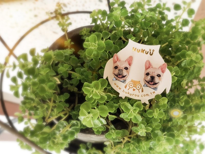 | 手绘宠物系列 | 法国斗牛犬贴耳耳环(法斗-米白) - 耳环/耳夹 - 塑料 