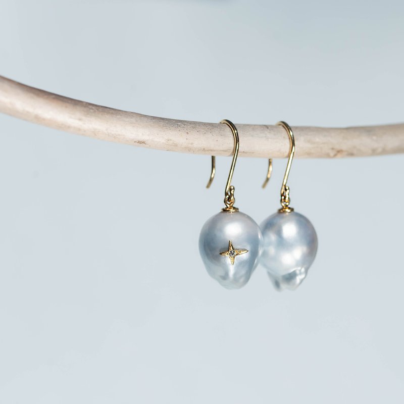 La Robe De La Mer -Pierce- 珍珠 x K18YG/K18PG x 钻石 0.007 克拉 - 耳环/耳夹 - 宝石 金色