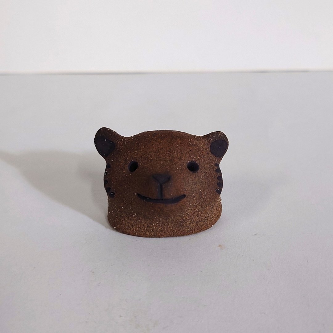 棕熊线香座 | 陶瓷摆饰 - 香薰/精油/线香 - 陶 咖啡色