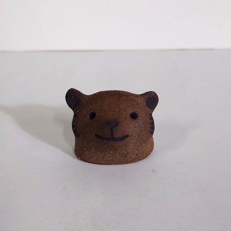棕熊线香座 | 陶瓷摆饰 - 香薰/精油/线香 - 陶 咖啡色