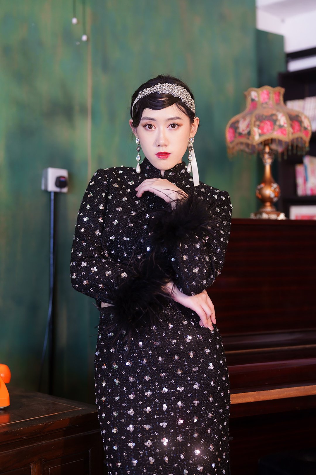 盖茨比系列短款配羽毛花唐装外套 (黑色)|上班衣着|香港设计 - 女装西装外套/风衣 - 棉 黑色