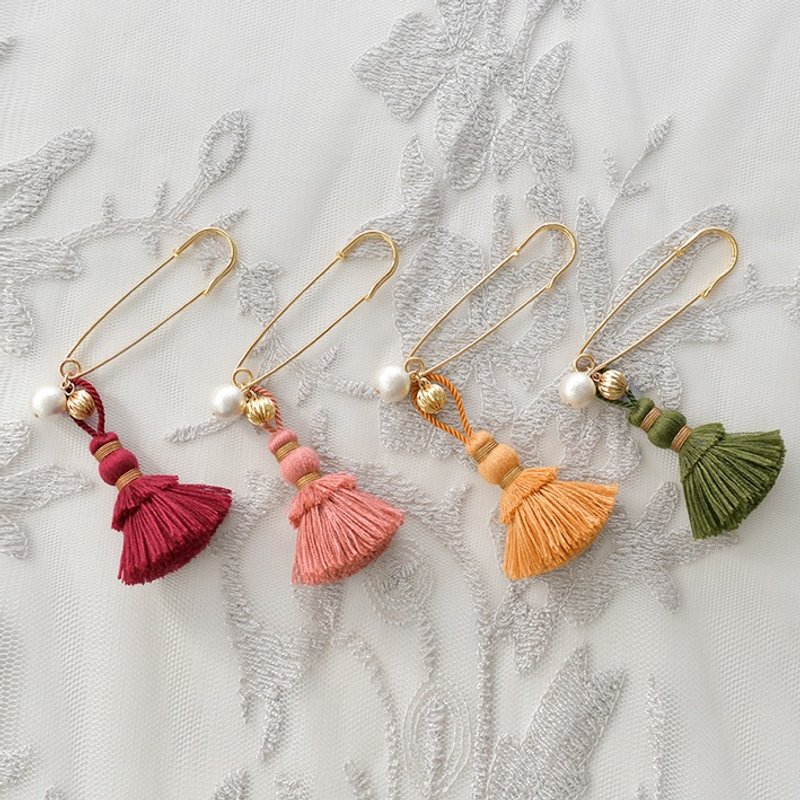 秋色流苏胸针 别针 / Tassel Brooch  Autumn - 胸针 - 聚酯纤维 多色