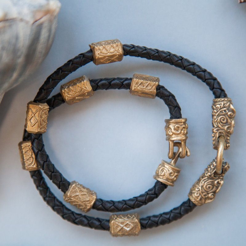 黑色皮绳手链，饰有狼头和符文。奥丁维京手镯。 - 手链/手环 - 其他金属 橘色