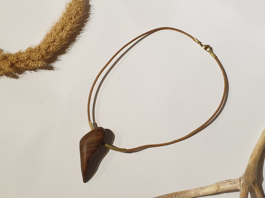 Oˋre Jewelry 设计师款 原木手工雕刻项链 黄铜 真皮绳 自然风 - 项链 - 木头 