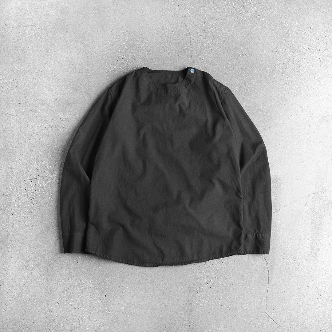 罗马尼亚公发Pullover Shirt / Vintage 古着 - 男装上衣/T 恤 - 棉 黑色