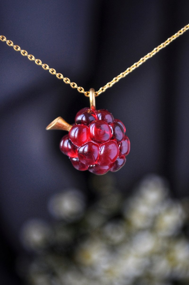 Raspberry pendant Red raspberry necklace Miniature food Kawaii charms - 项链 - 玻璃 红色