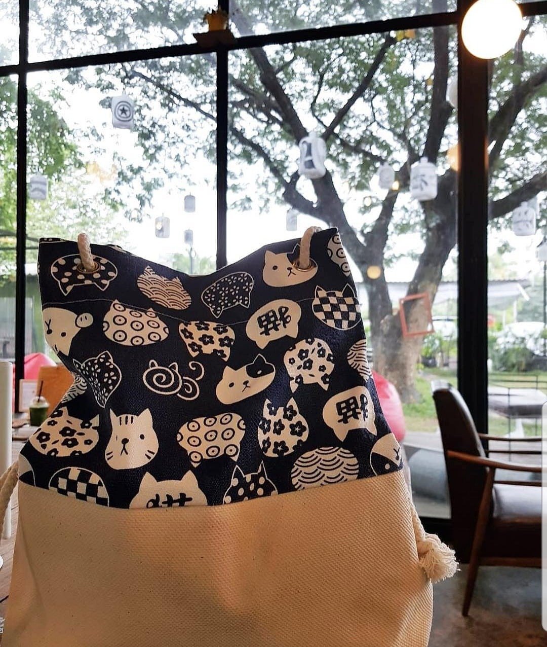 Beach tote bag, shopping bag, canvas bag with adjustable handle - Cat - 手提包/手提袋 - 棉 
