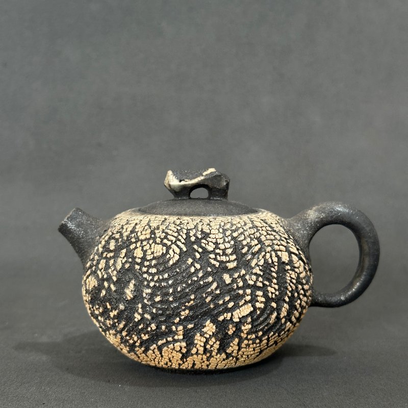 随心陶 I 柴烧茶壶 I 正把壶 I 程警濠 - 茶具/茶杯 - 陶 黑色