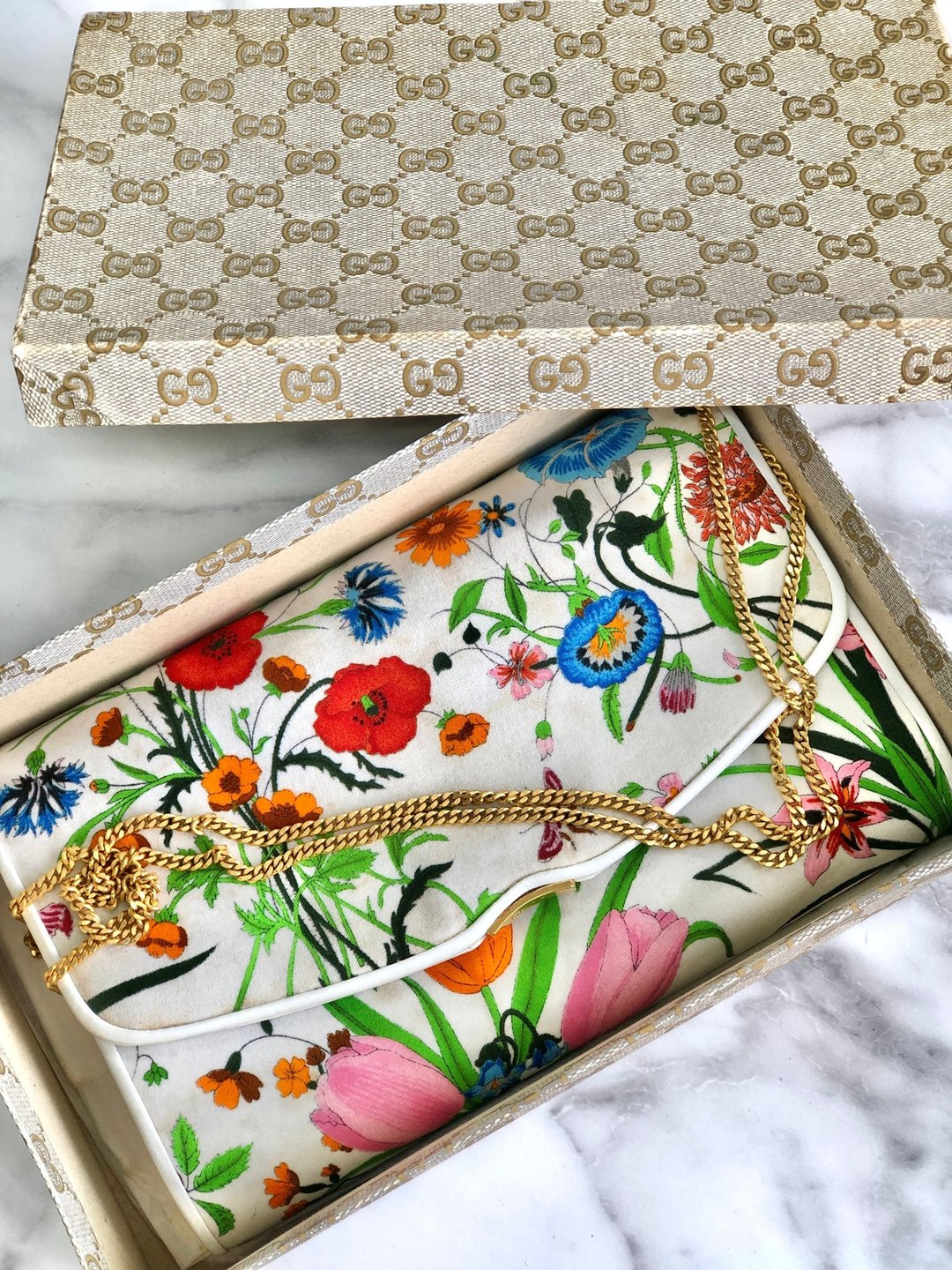 【 日本直送 名牌中古包 】GUCCI 古驰 芙萝拉 织物 链条 小包 肩背包 米白色 vintage r847md - 侧背包/斜挎包 - 其他材质 白色