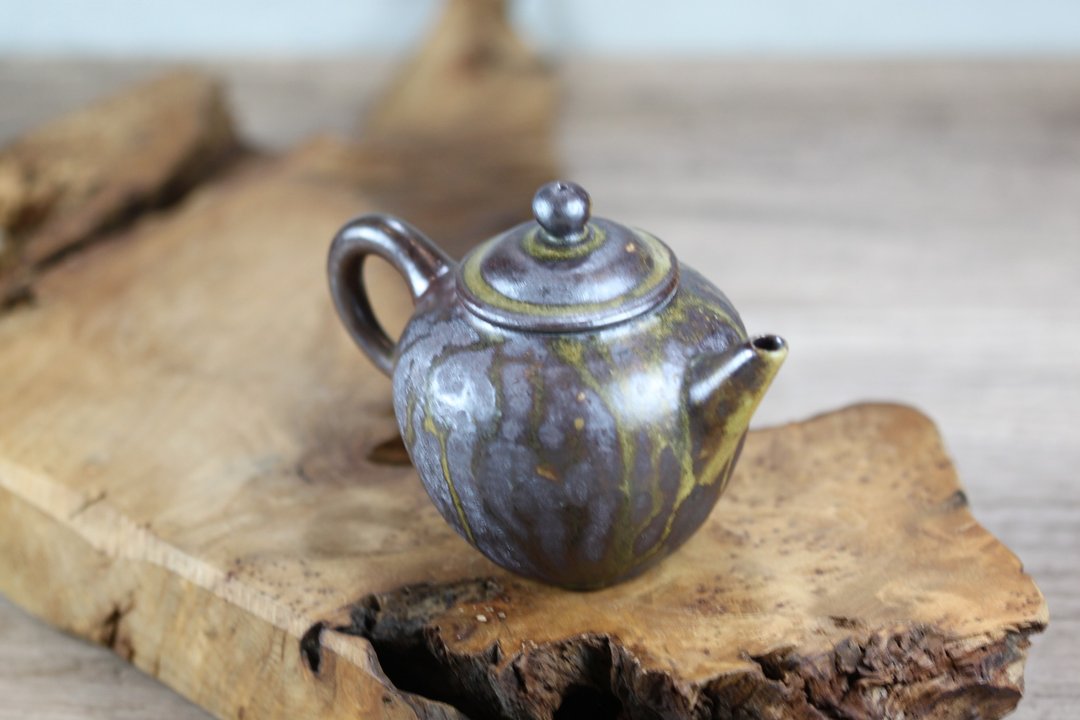 【沐春生活】210ml 天然落灰 柴烧茶壶 莺歌名家叶敏祥手作 - 茶具/茶杯 - 瓷 