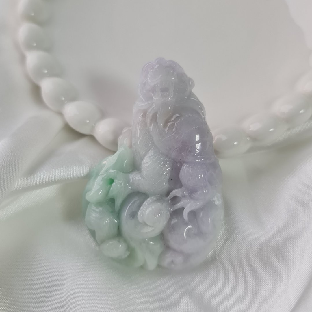 春带彩料精致刻工龙龟 | 天然缅甸玉A货翡翠 - 吊饰 - 玉石 