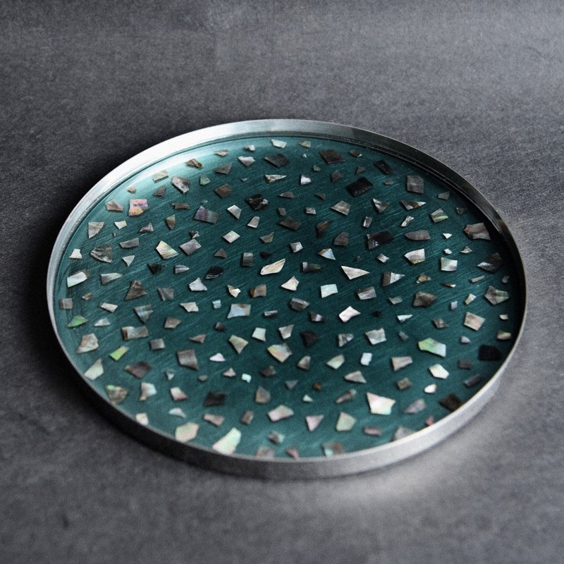 FICT STUDIO 珍珠层托盘_中_绿松石色 - 托盘/砧板 - 其他金属 绿色