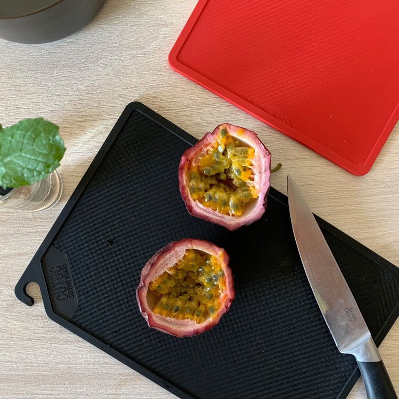 CB Japan CUTOC mini TPU 防霉抗菌砧板(三色可选) - 托盘/砧板 - 其他材质 红色