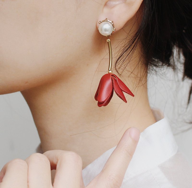 Una 耳环 耳针 耳夹 - 耳环/耳夹 - 真皮 红色