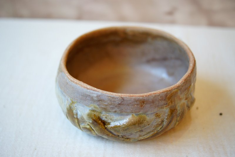手捏陶钵 仿编织纹陶盆 Ø11.5cm  果物篮 花器 糖果盒 置物器 - 植栽/盆栽 - 陶 咖啡色