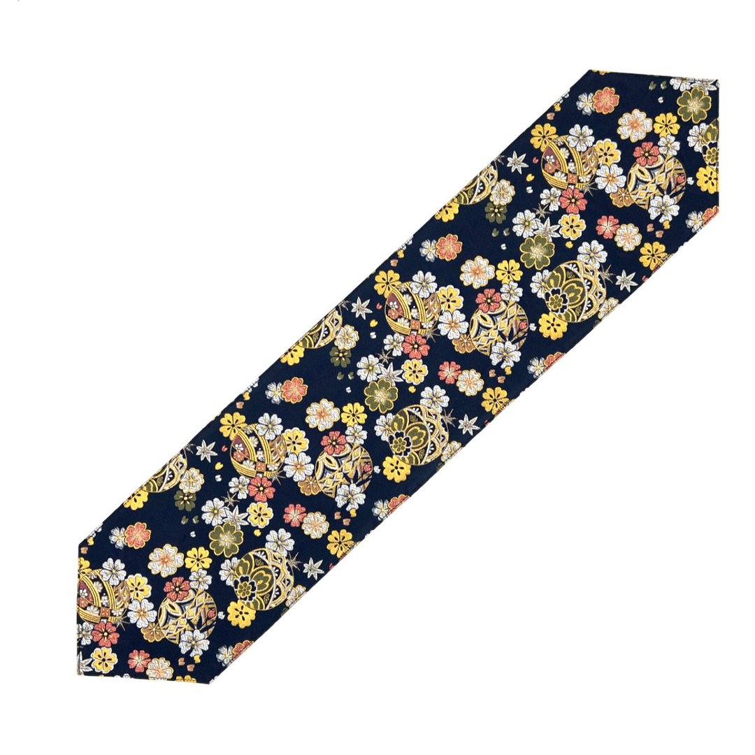 A stylish table runner rug with a Japanese pattern made from Kyoto Nishijin-ori fabric. - 其他 - 聚酯纤维 多色