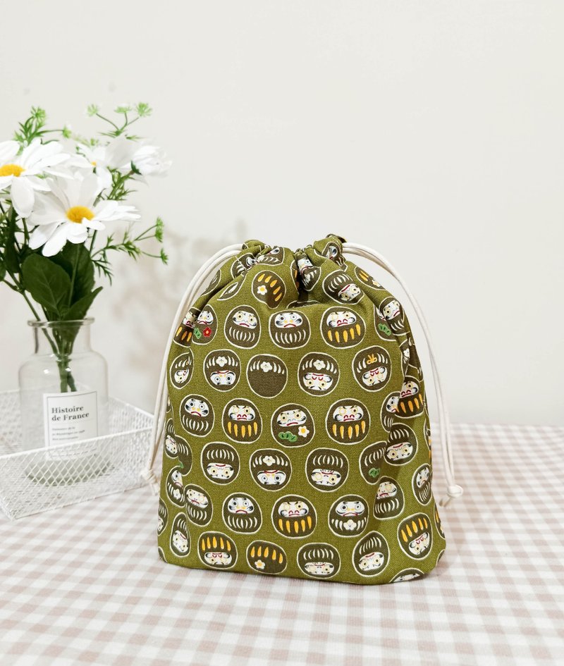 集福系列立体束口袋/旅行收纳袋/万用防尘袋/好运达摩款 - 束口袋双肩包 - 棉．麻 绿色