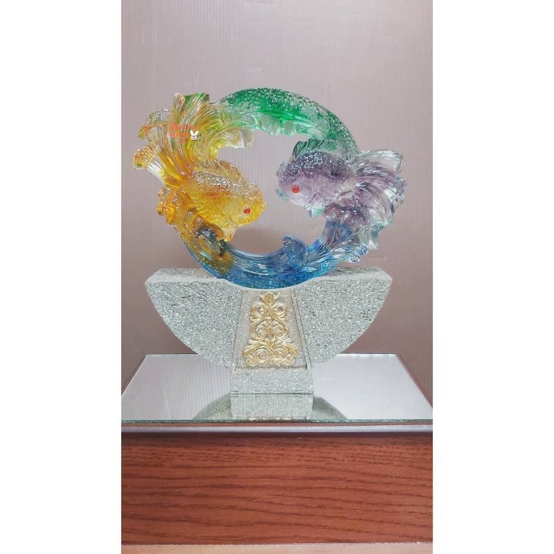 琉璃 如鱼得水 新居落成礼物 升迁送礼 开幕贺礼  退伍礼品 谢师 - 其他 - 其他材质 金色