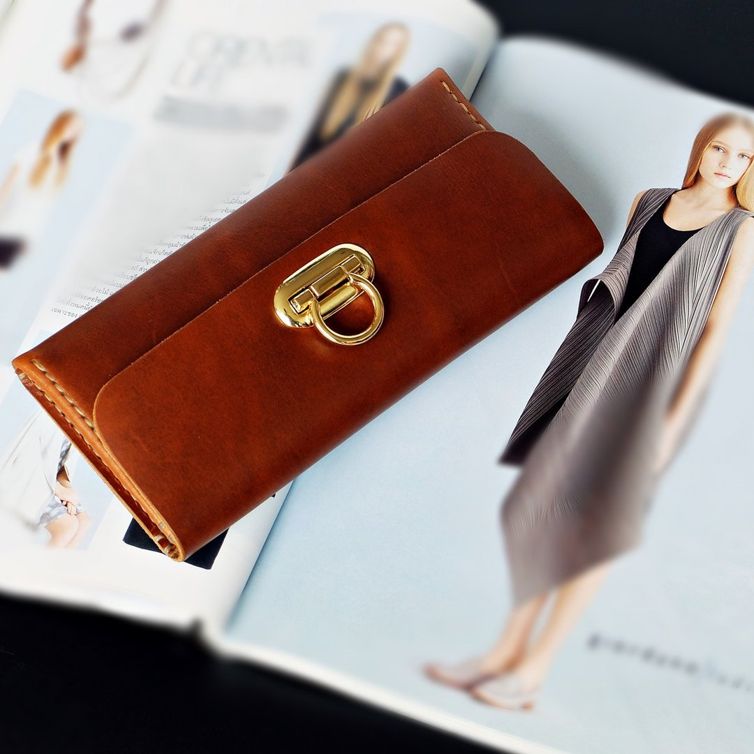 Minimal Wallet Tan Color Hand-cut & Hand-sew process - 皮夹/钱包 - 真皮 