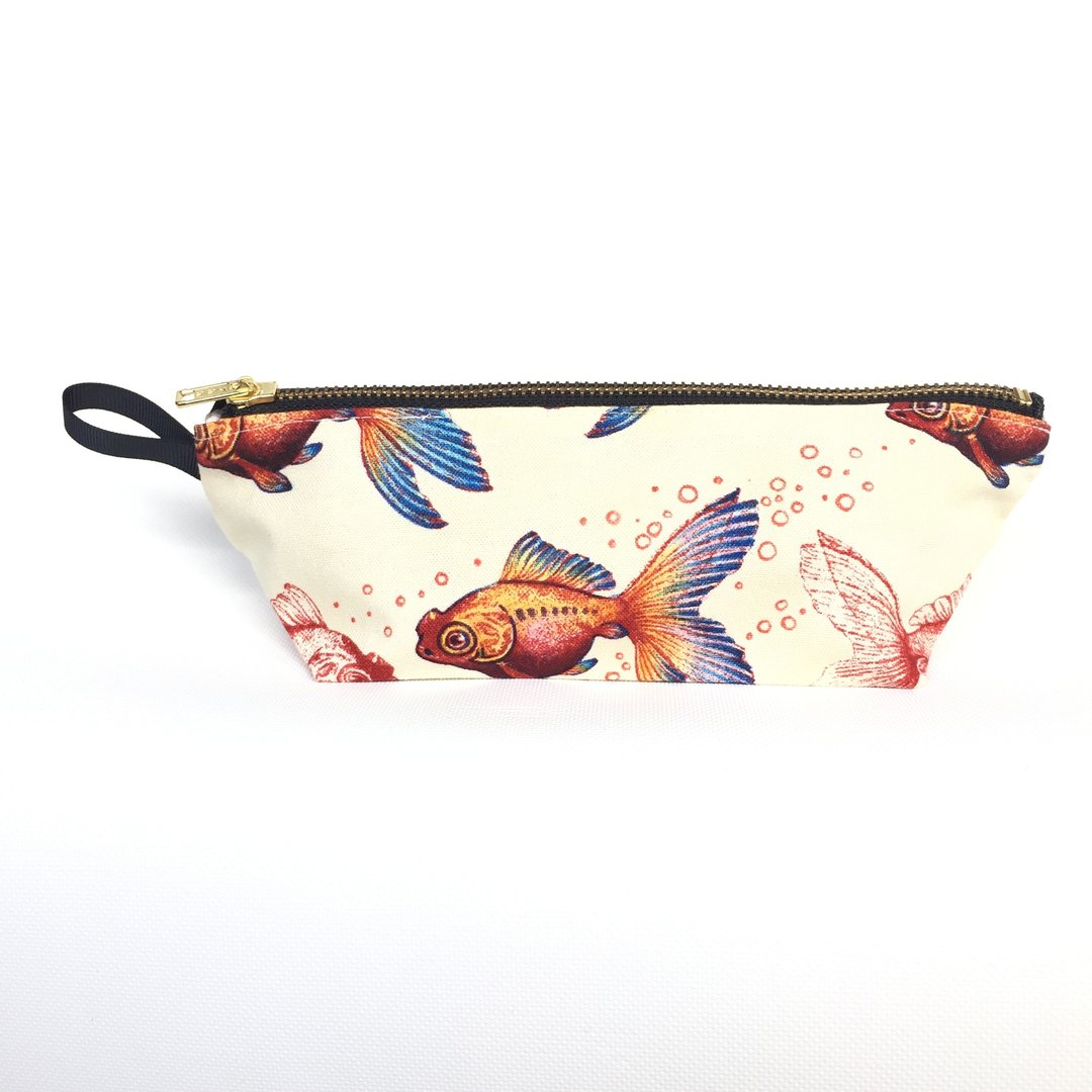 Hand-painted Goldfish Madness Pouch - 铅笔盒/笔袋 - 棉 多色