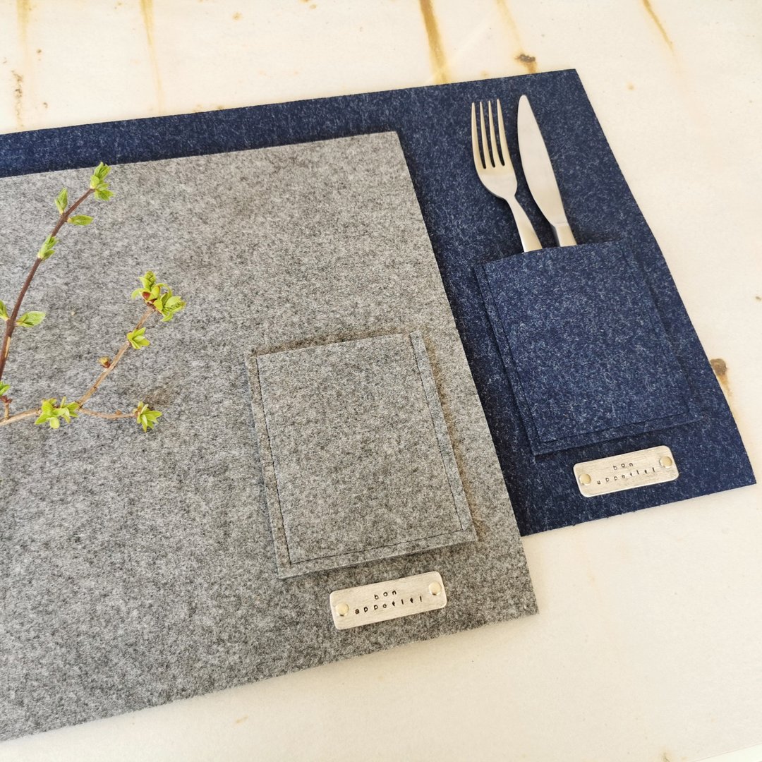 Rectangular gray felt placemats, set of 2. Cutlery pocket, wish Bon appetit - 餐垫/桌巾 - 聚酯纤维 灰色