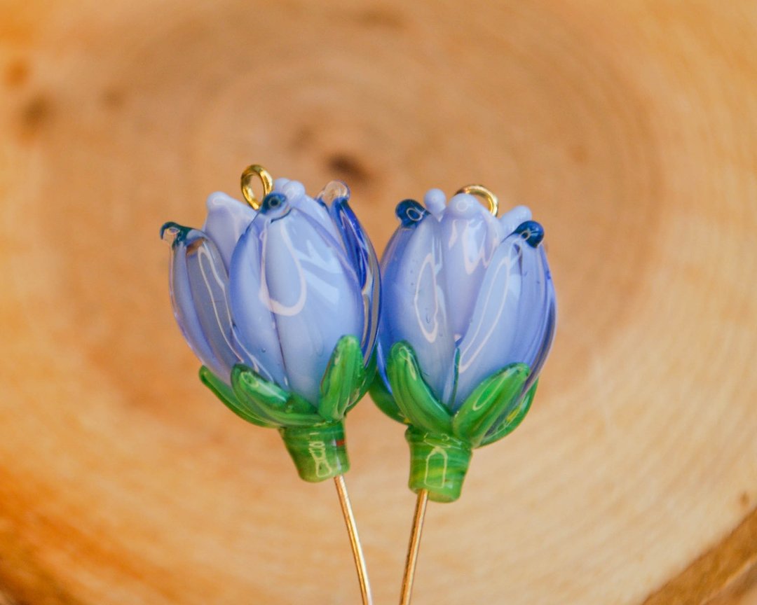 Blue bluebell flower beads - Handmade lampwork glass bead - 1pc - 金工/饰品 - 玻璃 蓝色