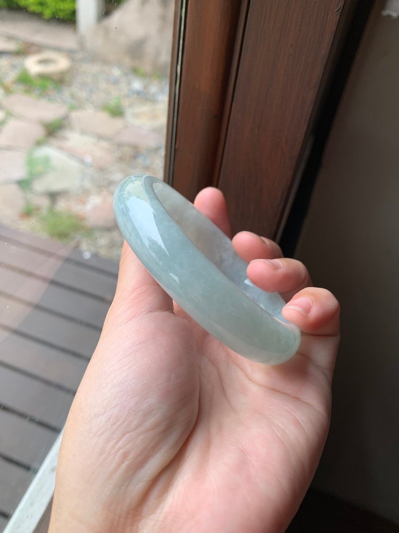 丨冰心丨糯种淡绿翡翠手镯 圈口62 缅甸玉A货 - 手链/手环 - 玉石 绿色