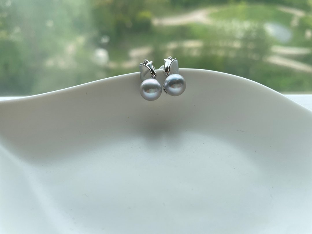 郁金香 真多麻 天然海水珍珠 纯银 耳环 耳针 炫彩 - 耳环/耳夹 - 珍珠 透明
