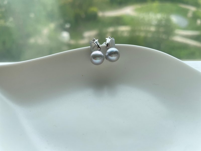 郁金香 真多麻 天然海水珍珠 纯银 耳环 耳针 炫彩 - 耳环/耳夹 - 珍珠 透明