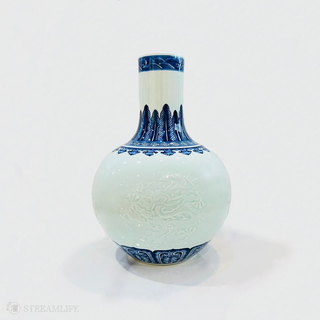 创意新潮 - (孤品) 青瓷雕花颈瓶 - 花瓶/陶器 - 瓷 蓝色