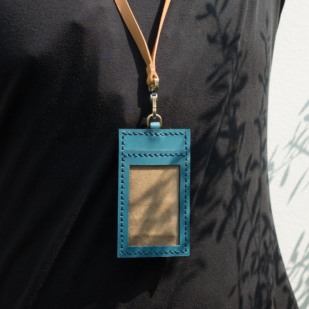 PENNY - HANDMADE LEATHER ID CARD HOLDER WITH STRAP -  LIGHT BLUE - 证件套/卡套 - 真皮 蓝色