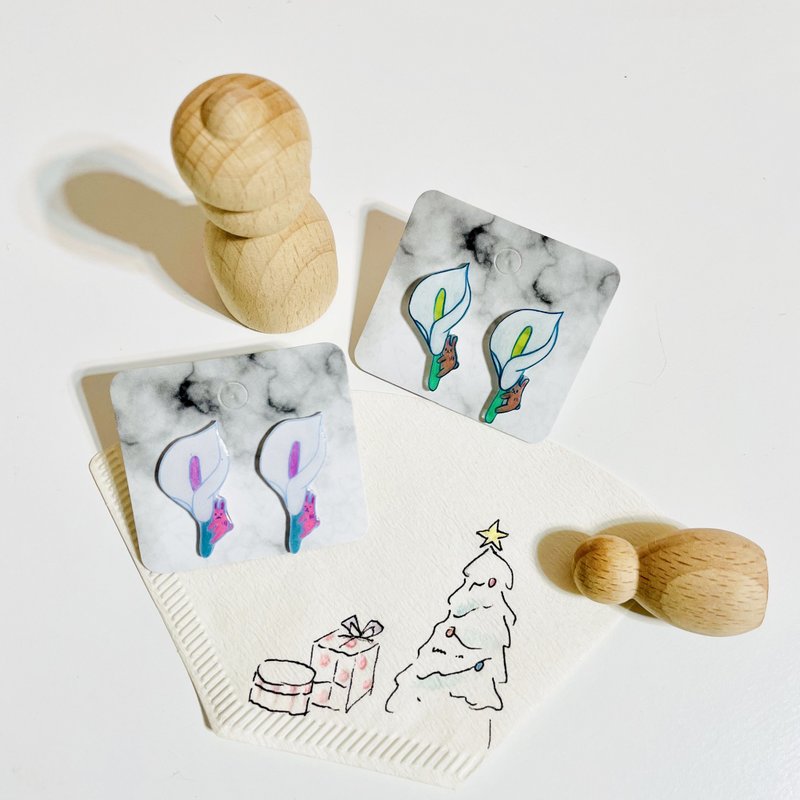 白掌花耳环/手绘/热缩片 - 耳环/耳夹 - 塑料 多色